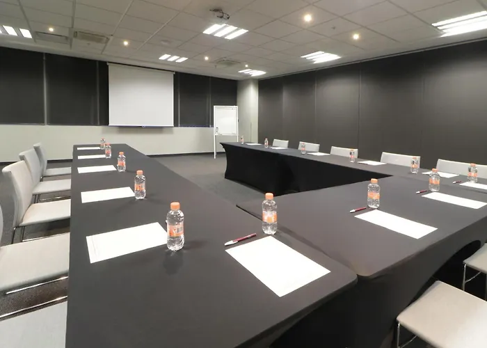 Express By Marriott Ciudad De Santa Fe 4*