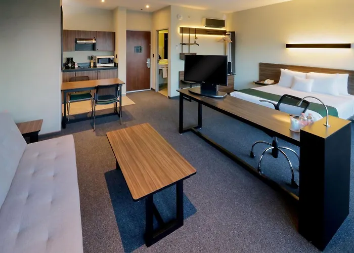 Apartahotel Express By Marriott Ciudad De Santa Fe