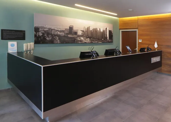 Express By Marriott Ciudad De Santa Fe Apartahotel 4*