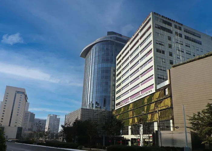 Apartahotel Express By Marriott Ciudad De Santa Fe 4*