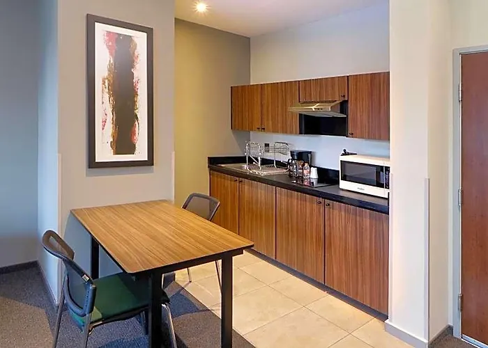 Express By Marriott Ciudad De Santa Fe Apartahotel