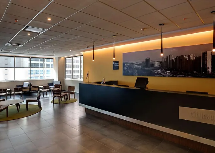Express By Marriott Ciudad De Santa Fe 4*